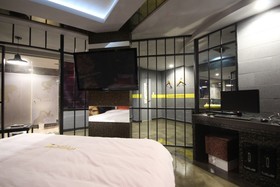 Changwon Myeongseodong Hotel V