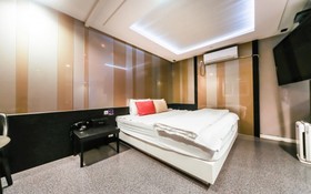 Changwon Myeongseodong Hotel V