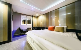 Changwon Myeongseodong Hotel V