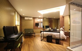 Changwon Sangnam-Dong Charlie's