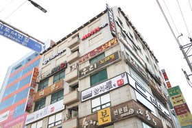 Changwon Sangnam-Dong Charlie's