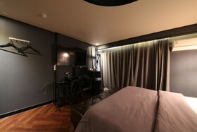 French Code Hotel