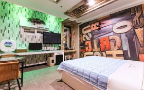 Raphael Hotel