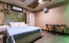 Raphael Hotel
