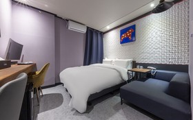 Cheonan Hotel Check-in