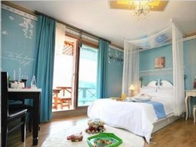 Attimua Guesthouse & Pension