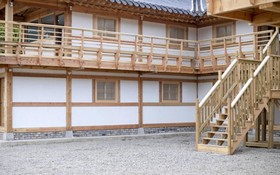 Gyeongju Arayard Pension