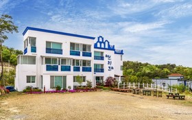 Gyeongju Breeze Pension