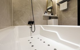 Mari Hotel