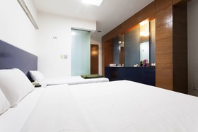 Mari Hotel