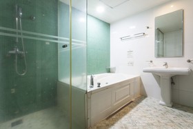 Mari Hotel