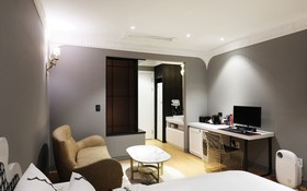 Mari Hotel