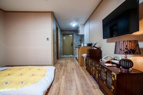 J.View Hotel