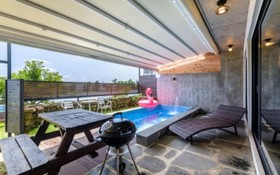 Seogwipo Who House Pool Villa