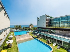 The Four Graces Resort