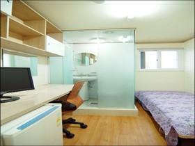 Coco Livingtel