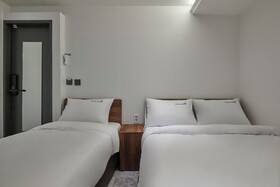 Eight Rest Hostel Myeong-Dong