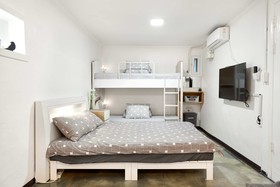 Jun Guest House - Hostel