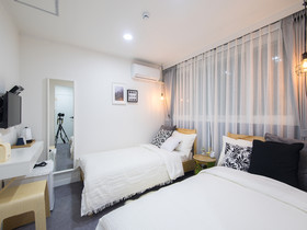 Mono House Hongdae 5