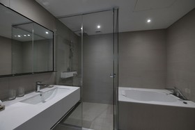 Orakai Daehakro Hotel