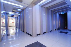 Two Be In Tourist Hotel