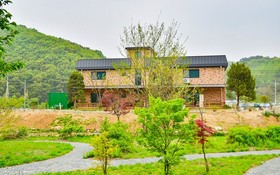 Yongin Unhak Pension