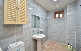 Yongin Unhak Pension
