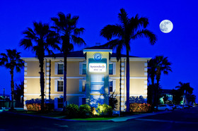 Sunshine Suites Grand Cayman Island Resort