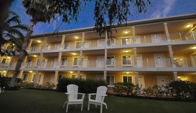 Sunshine Suites Grand Cayman Island Resort