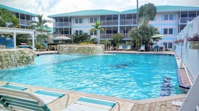 7 Mile Beach Resort & Club