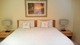 7 Mile Beach Resort & Club