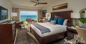 Sandals Regency La Toc