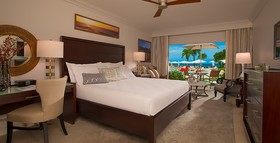 Sandals Regency La Toc