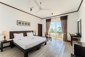 Rathna Beach Resort