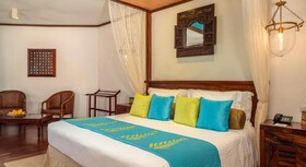 Royal Palms Beach Hotel