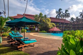 Royal Palms Beach Hotel