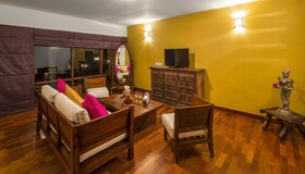 Royal Palms Beach Hotel