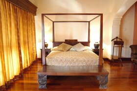 Royal Palms Beach Hotel