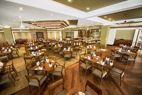 Royal Palms Beach Hotel