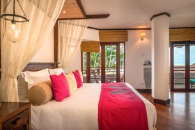 Royal Palms Beach Hotel