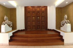 Royal Palms Beach Hotel