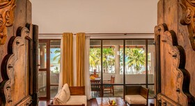 Royal Palms Beach Hotel