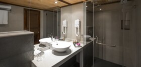 Royal Palms Beach Hotel