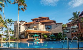 Royal Palms Beach Hotel