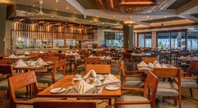 Royal Palms Beach Hotel