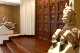 Royal Palms Beach Hotel