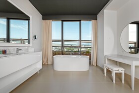Crowne Plaza Podgorica An Ihg Hotel