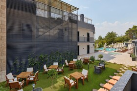Bayview Hills Luxury Residences