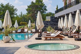 Bayview Hills Luxury Residences