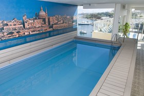 Bayview Hotel & Apartments